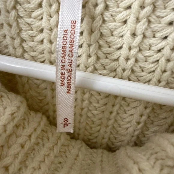 Free People “Swim Too Deep” Cream Turtle Neck Sweater - Picture 7 of 11